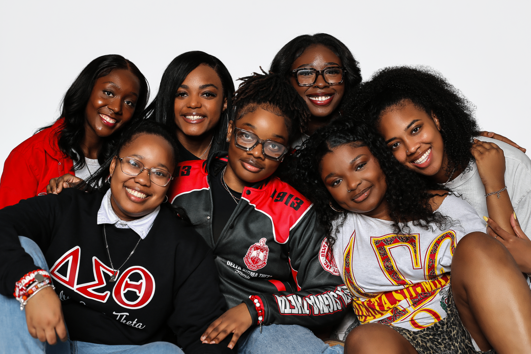 Lambda Epsilon Chapter sisters
